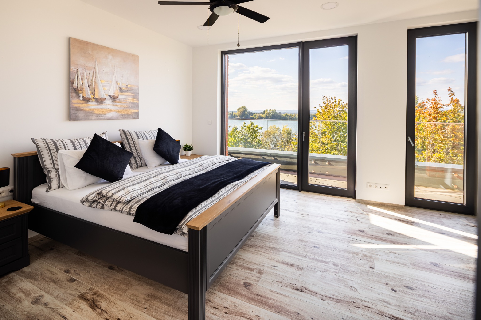 master bedroom in The Riverview Residence Piešťany – 3BR Luxury Stay